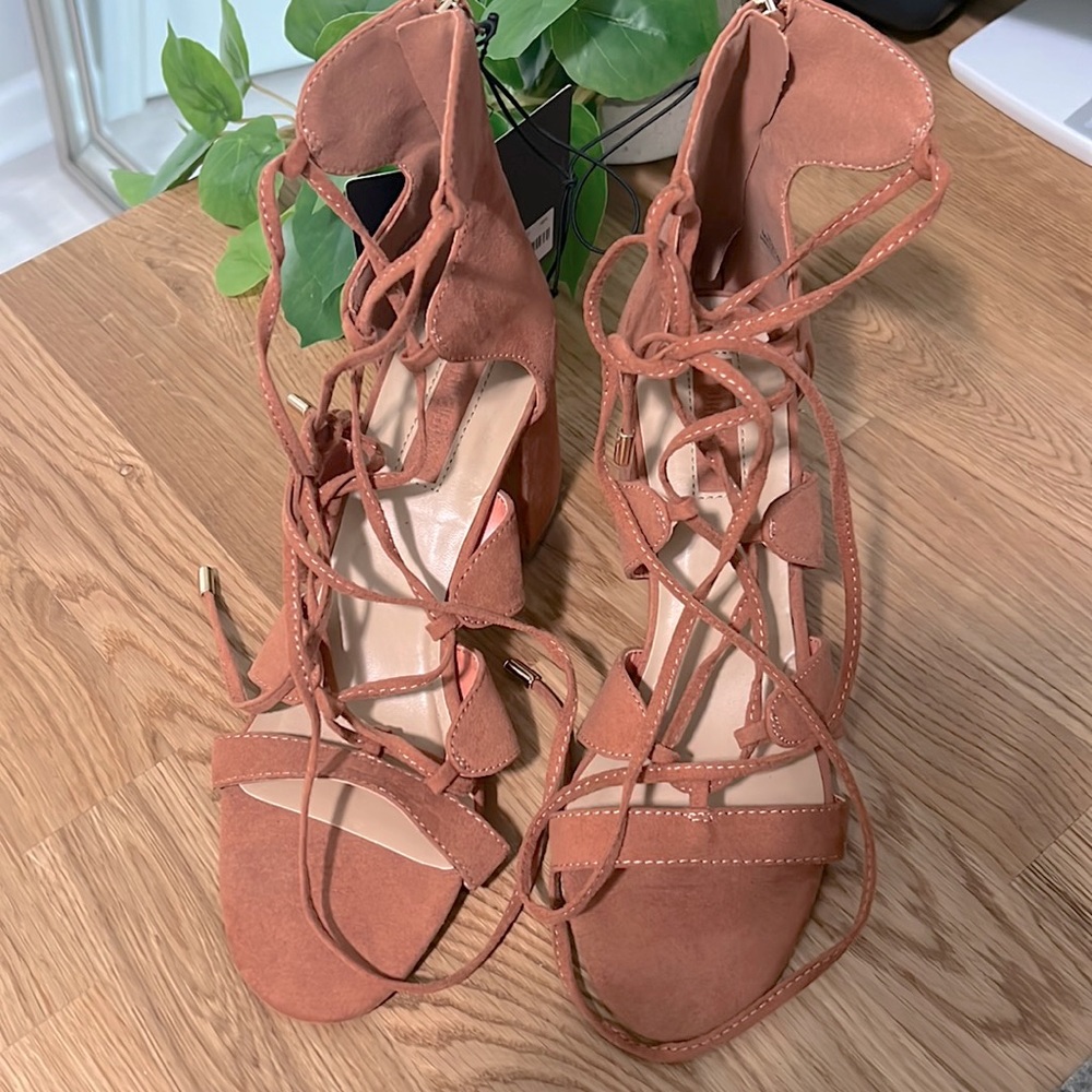 Forever 21 heel sandals, size 6, NEW with tags, mauve pink